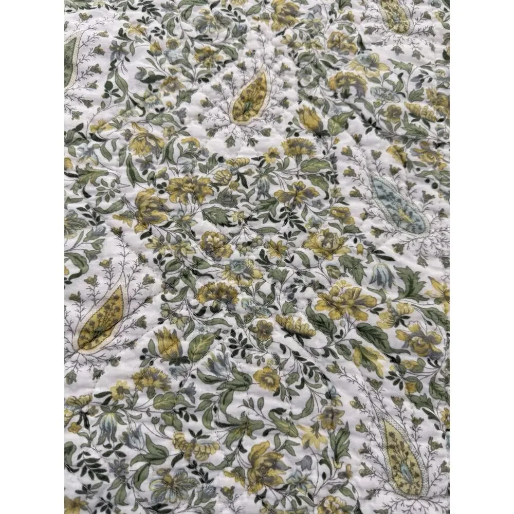 Waverly Paisley Verveine Quilt Set Queen Size Yellow (2) Shams Cotton Scalloped